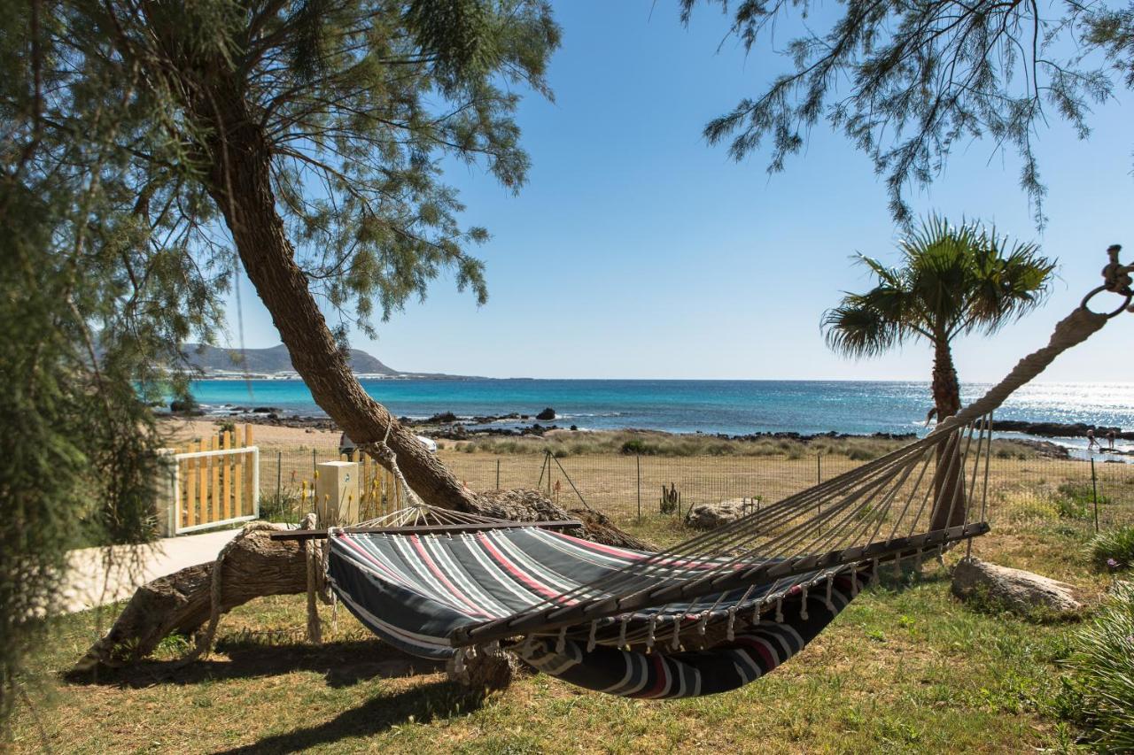 Mera Beachfront House - Фаласарна Экстерьер фото