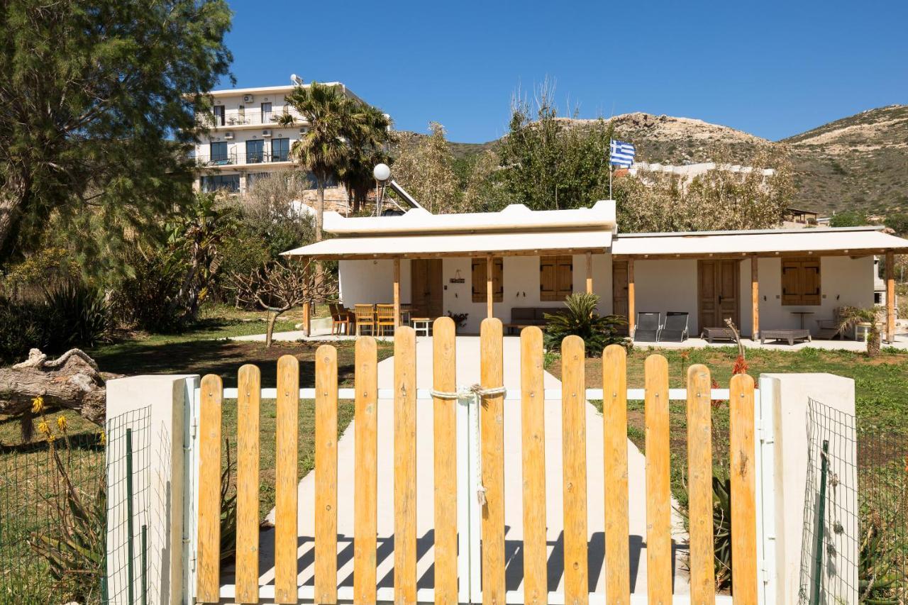 Mera Beachfront House - Фаласарна Экстерьер фото