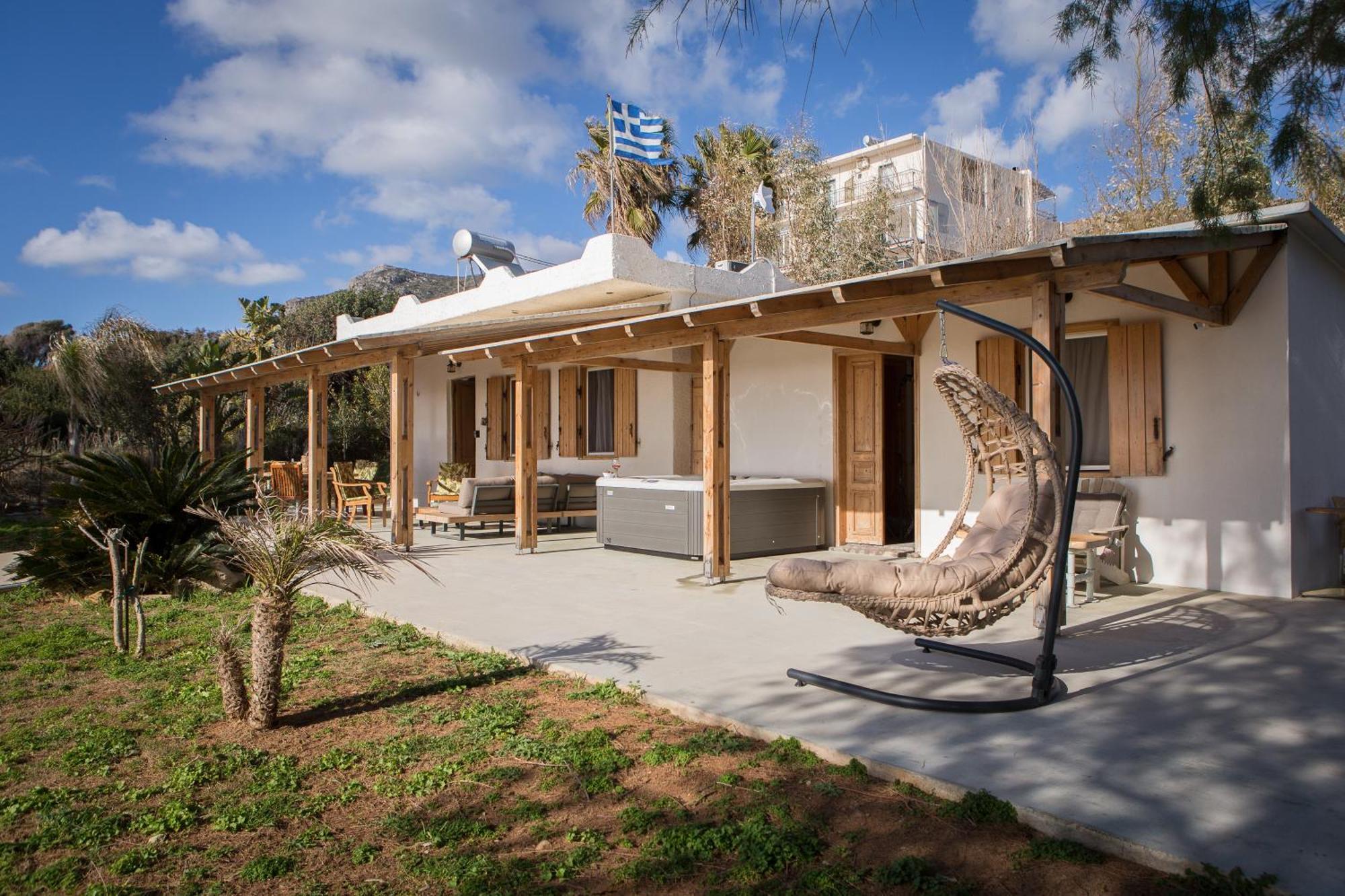 Mera Beachfront House - Фаласарна Экстерьер фото