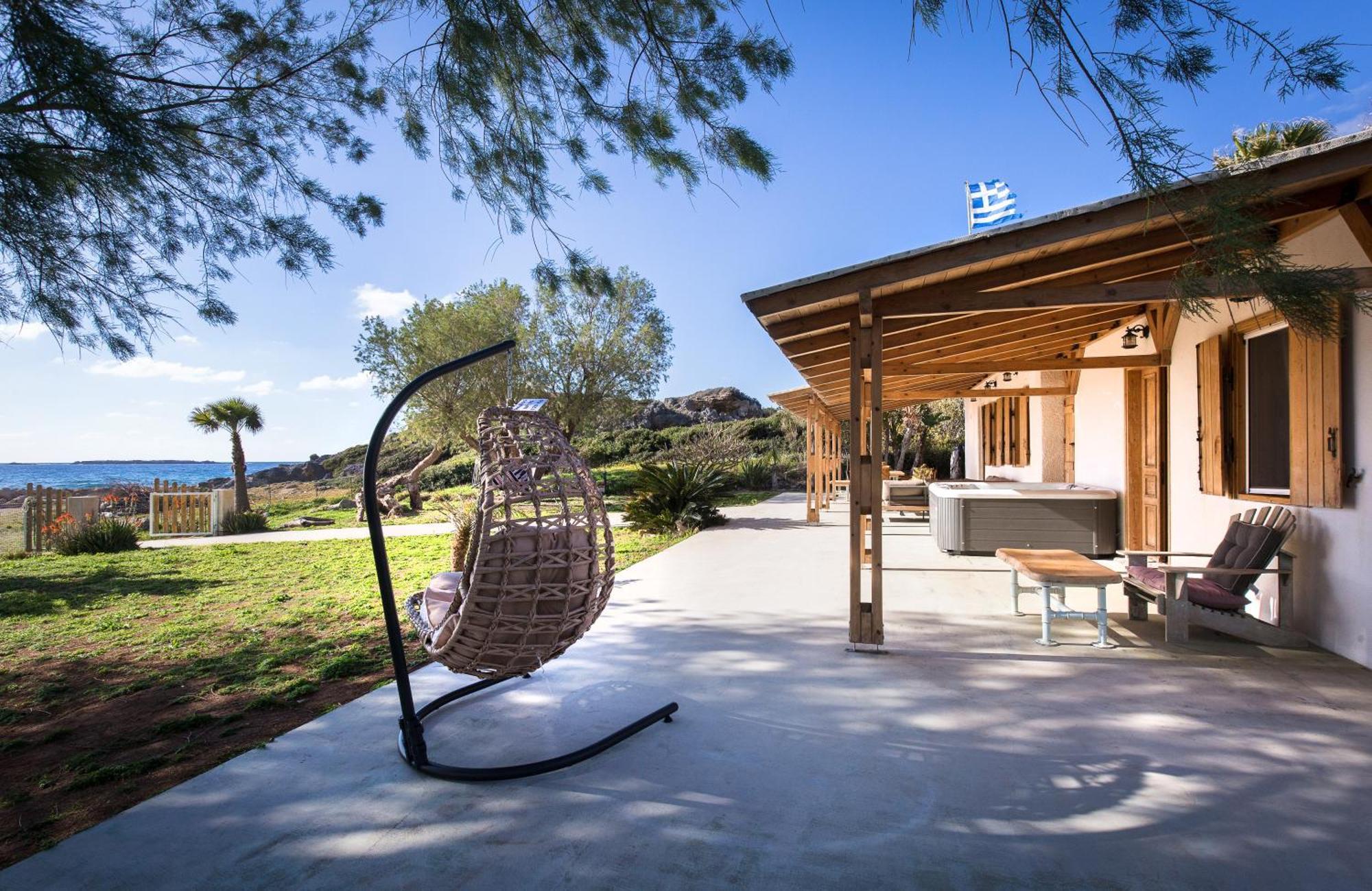 Mera Beachfront House - Фаласарна Экстерьер фото