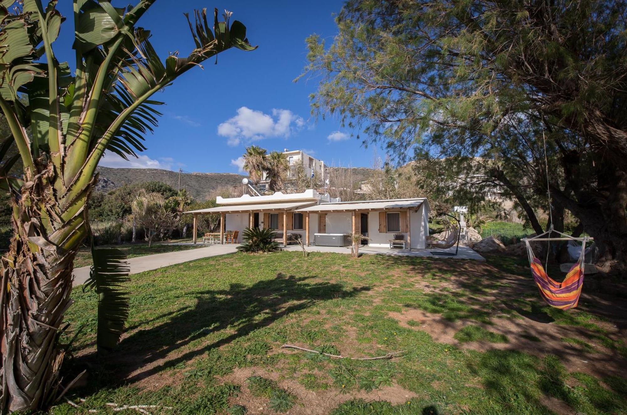 Mera Beachfront House - Фаласарна Экстерьер фото
