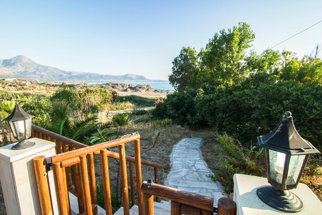 Mera Beachfront House - Фаласарна Экстерьер фото